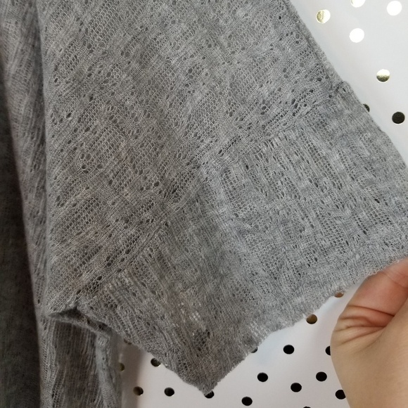 BONGO | Burnout Gray Knit Short Sleeve Crop Top - Picture 5 of 7